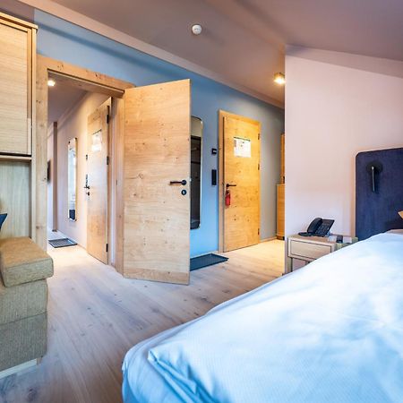Hotel Zum Mohren รอยท์เทอ ภายนอก รูปภาพ