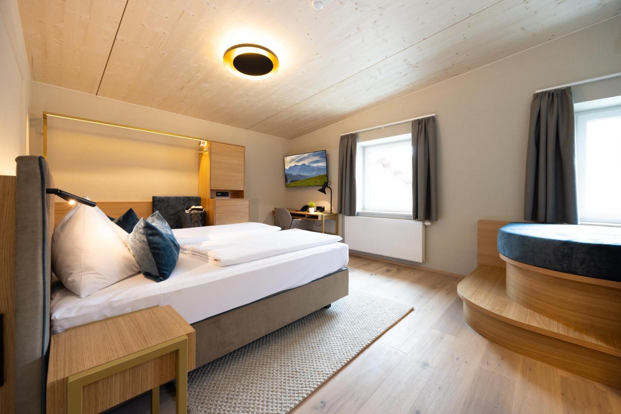 Hotel Zum Mohren รอยท์เทอ ภายนอก รูปภาพ