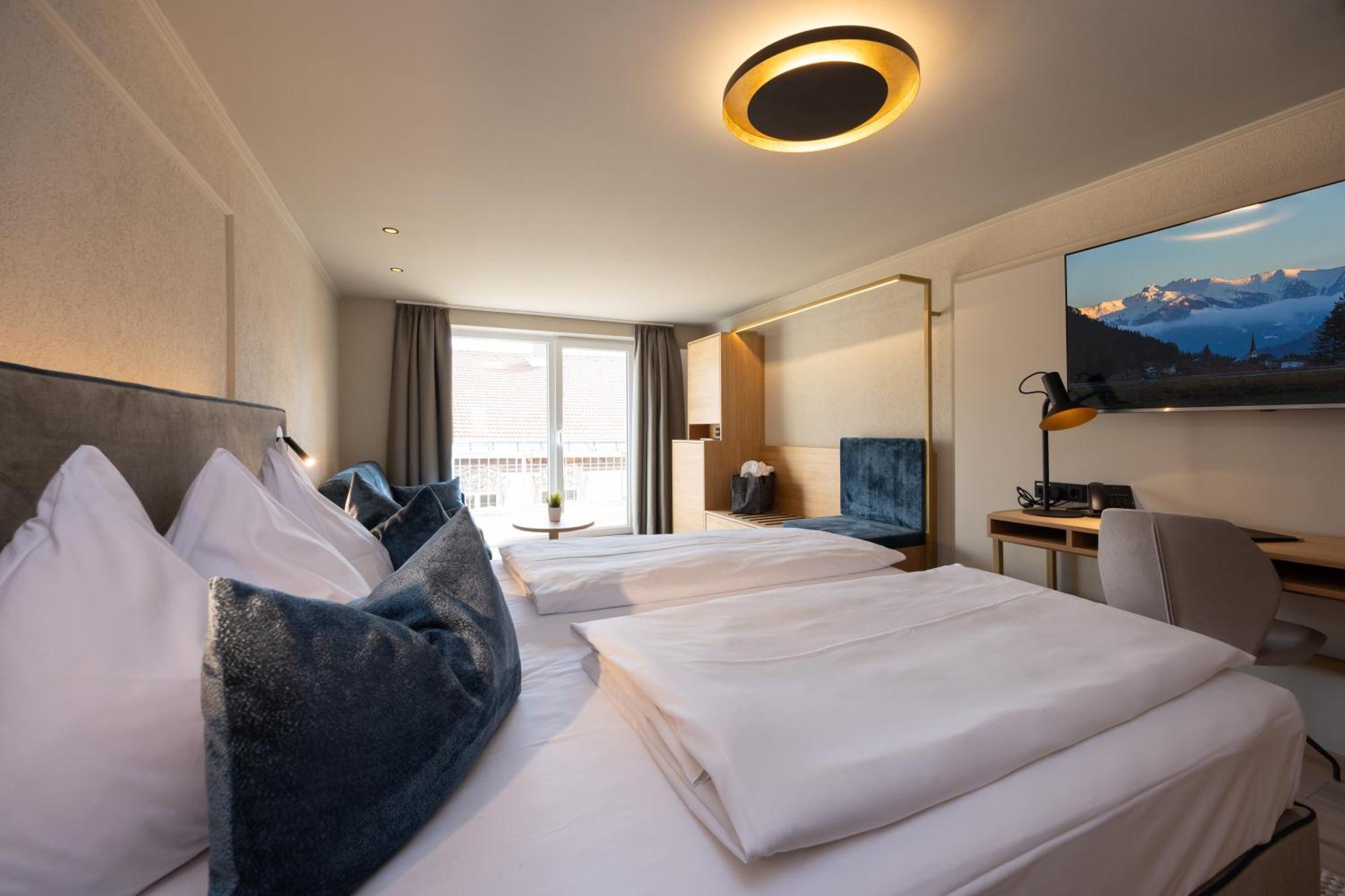 Hotel Zum Mohren รอยท์เทอ ภายนอก รูปภาพ