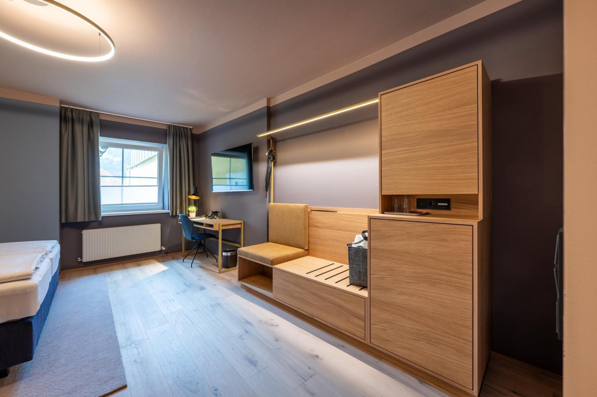 Hotel Zum Mohren รอยท์เทอ ภายนอก รูปภาพ