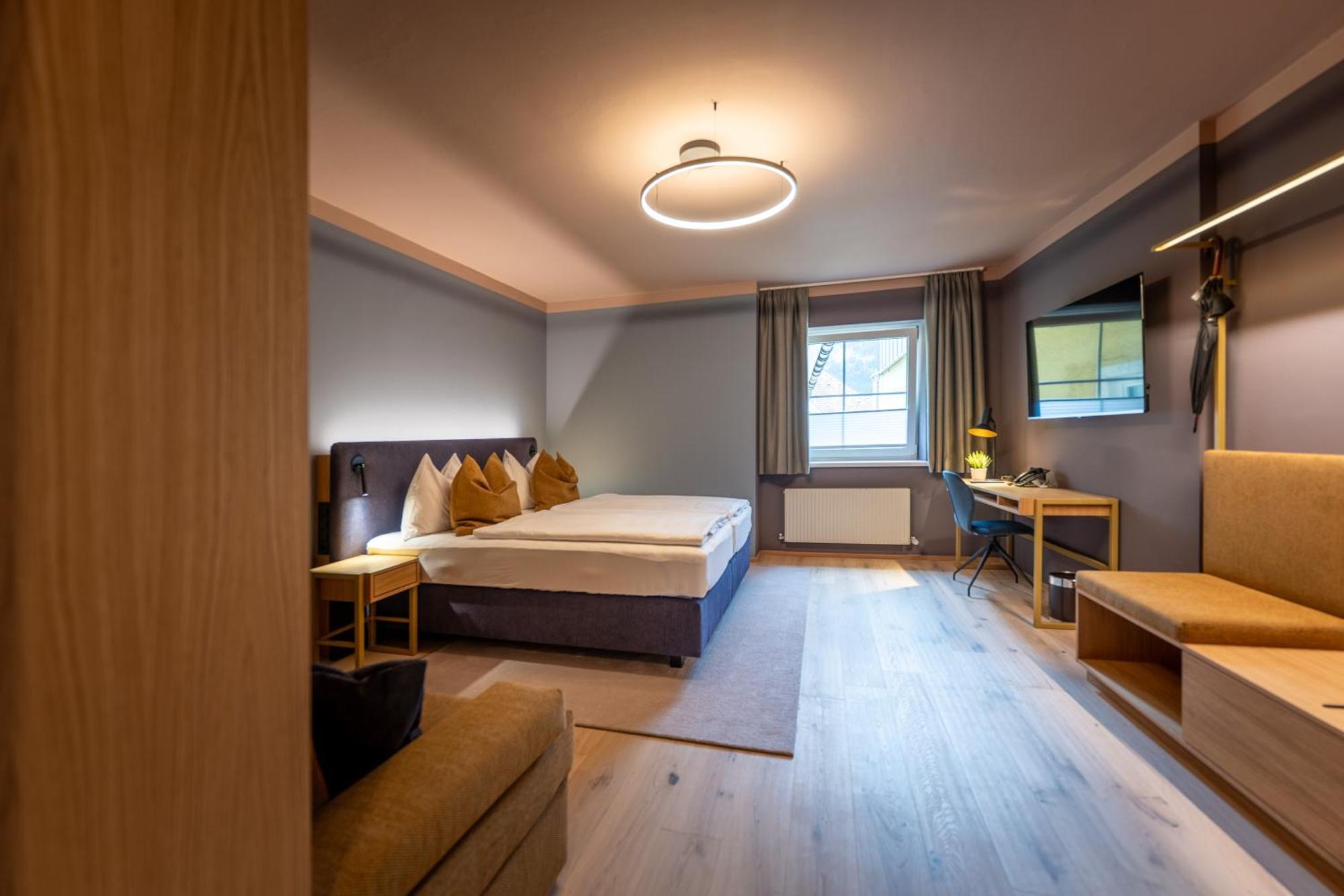 Hotel Zum Mohren รอยท์เทอ ภายนอก รูปภาพ